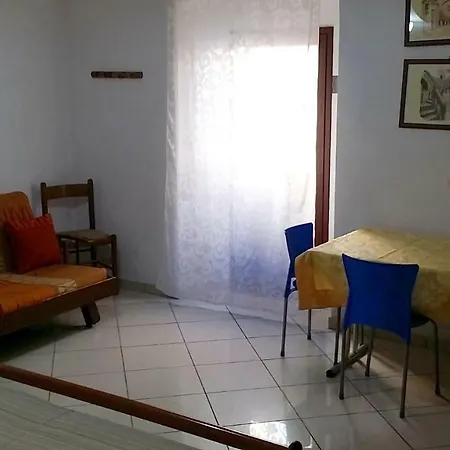 Monolocale Citta Bella Vicino La Spiaggia, Holiday home *